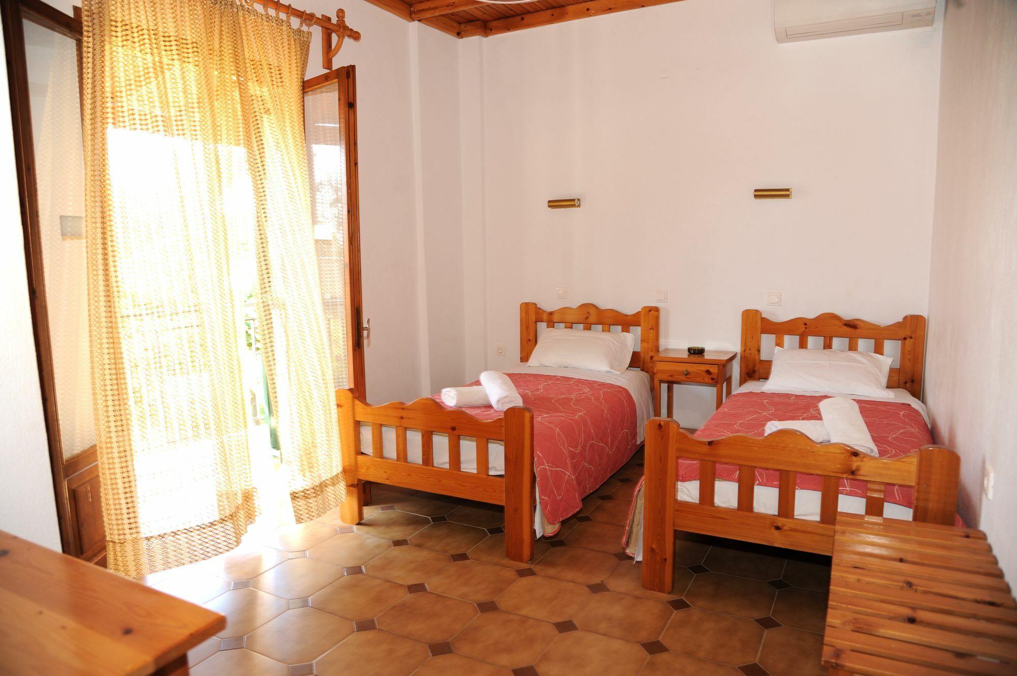 Apartament Three Seasons Kávos Zewnętrze zdjęcie